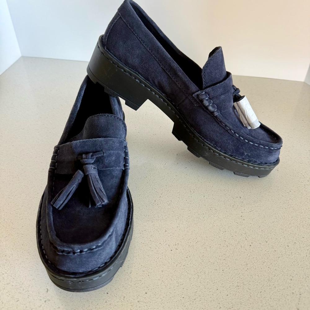 Born Capri blue suede loafers 7.5 Never Worn!